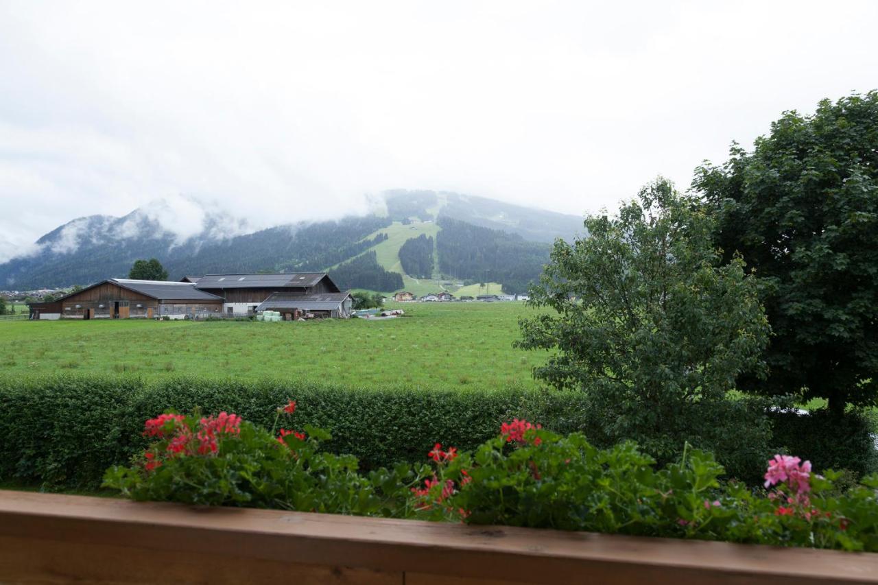 Urlaubsland Sonnfeld Flachau Exterior foto